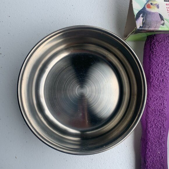 BIRD SUPPLIES - 3pc lot PARROT MACCAW, hanging cage toys, blocks, perch, bowl - Picture 6 of 10